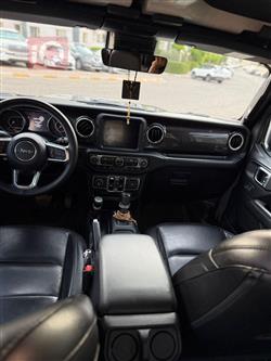 جیپ رانگلەر